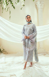 SS25DC-2551 SKY BLUE LAWN 2PCS EMBROIDERED KURTA WITH TROUSER